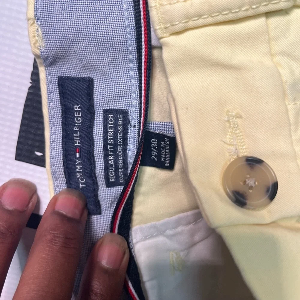 Tommy Hilfiger yellow pants sz 29/30